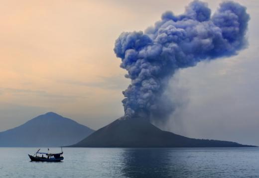 The Krakatoa volcanic eruption of 1883 created enormous destruction.