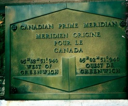 Tablet marking the Prime Meridian in Ottawa.